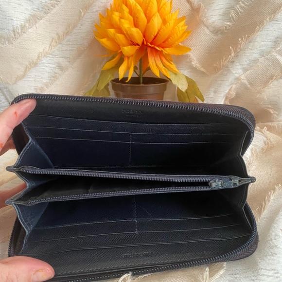 Prada nylon wallet. - Picture 5 of 12